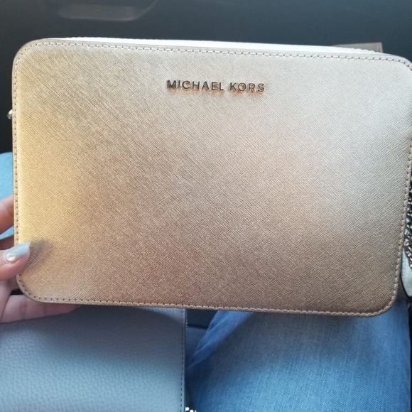 Michael Kors Handbags - mk crossbody Michael Kors Handbags - mk crossbody